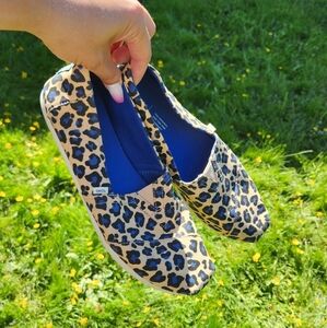 Toms Women's Alpargata Shoe Size 9 Classic Slip On Cheetah Leopard Flats Shoes